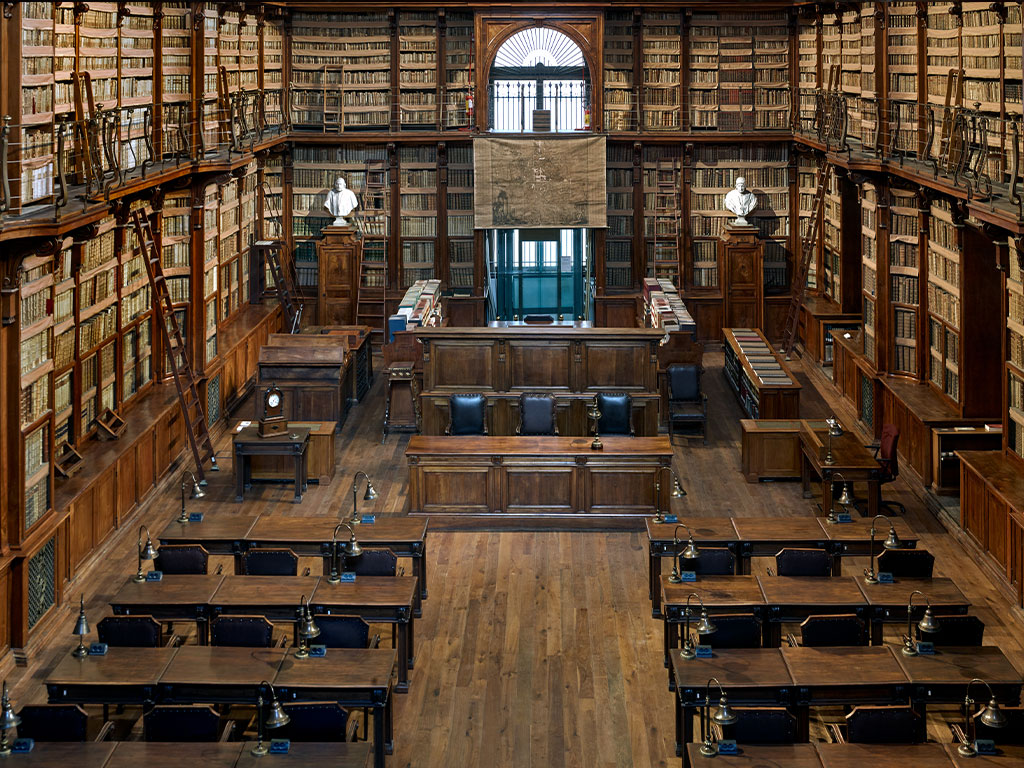 La Biblioteca Angelica A Roma Angeli Libri E Segreti